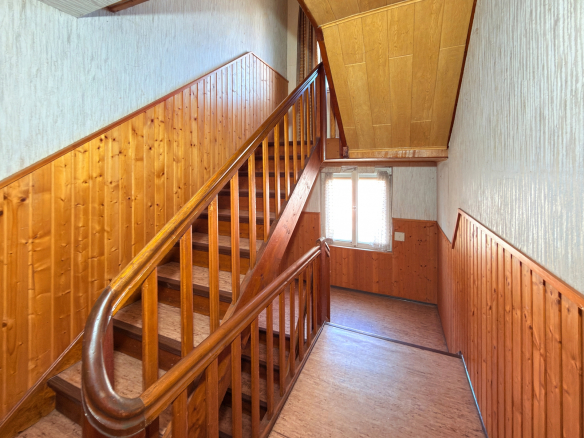 Historisches Mehrfamilienhaus im Ortskern von Uttenreuth – Sanierungs-AfA möglich