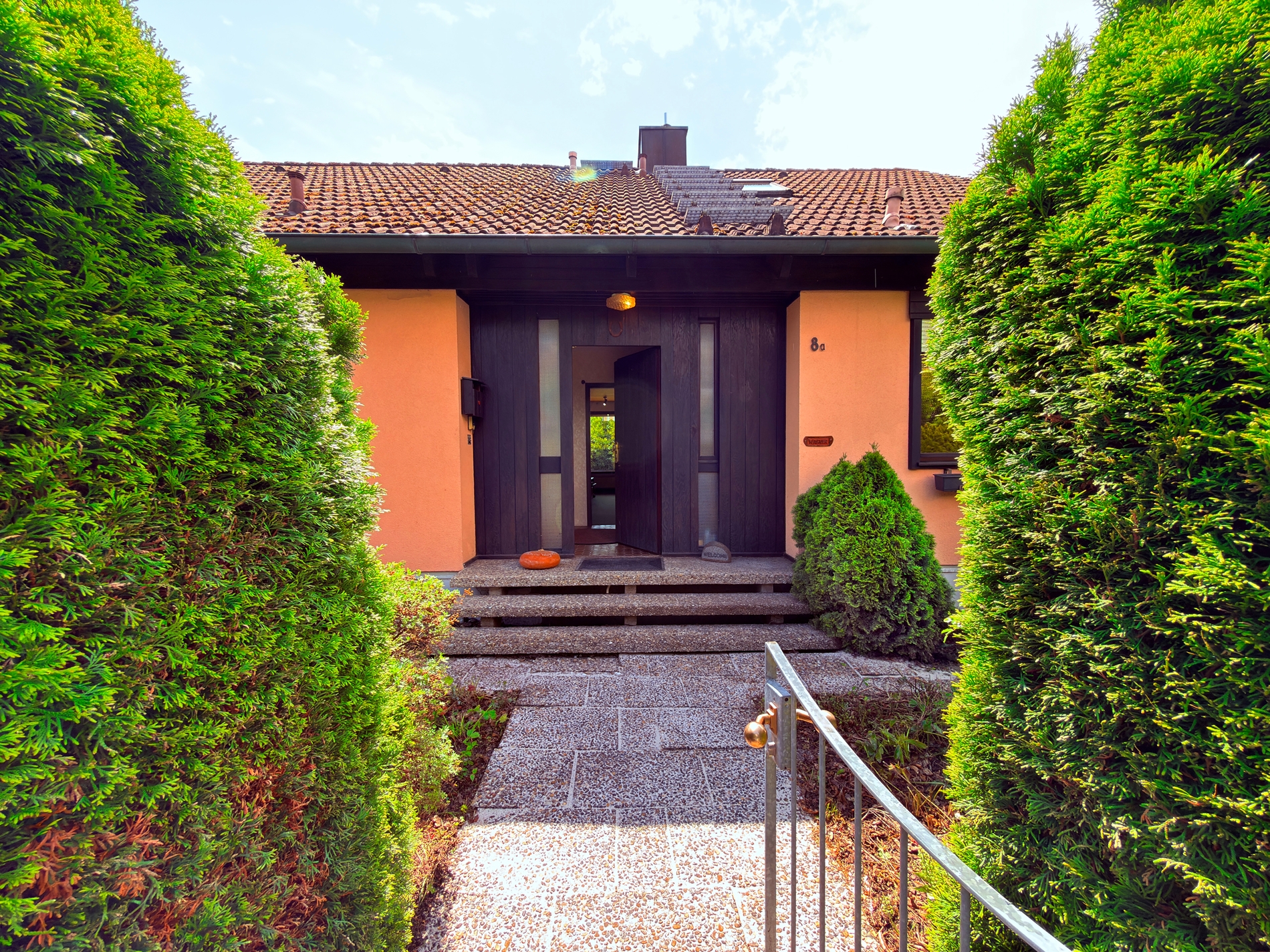 Einfamilienhaus mit Bungalow-Charakter, Südgarten, Sauna, Garage und Einlieger-Potenzial