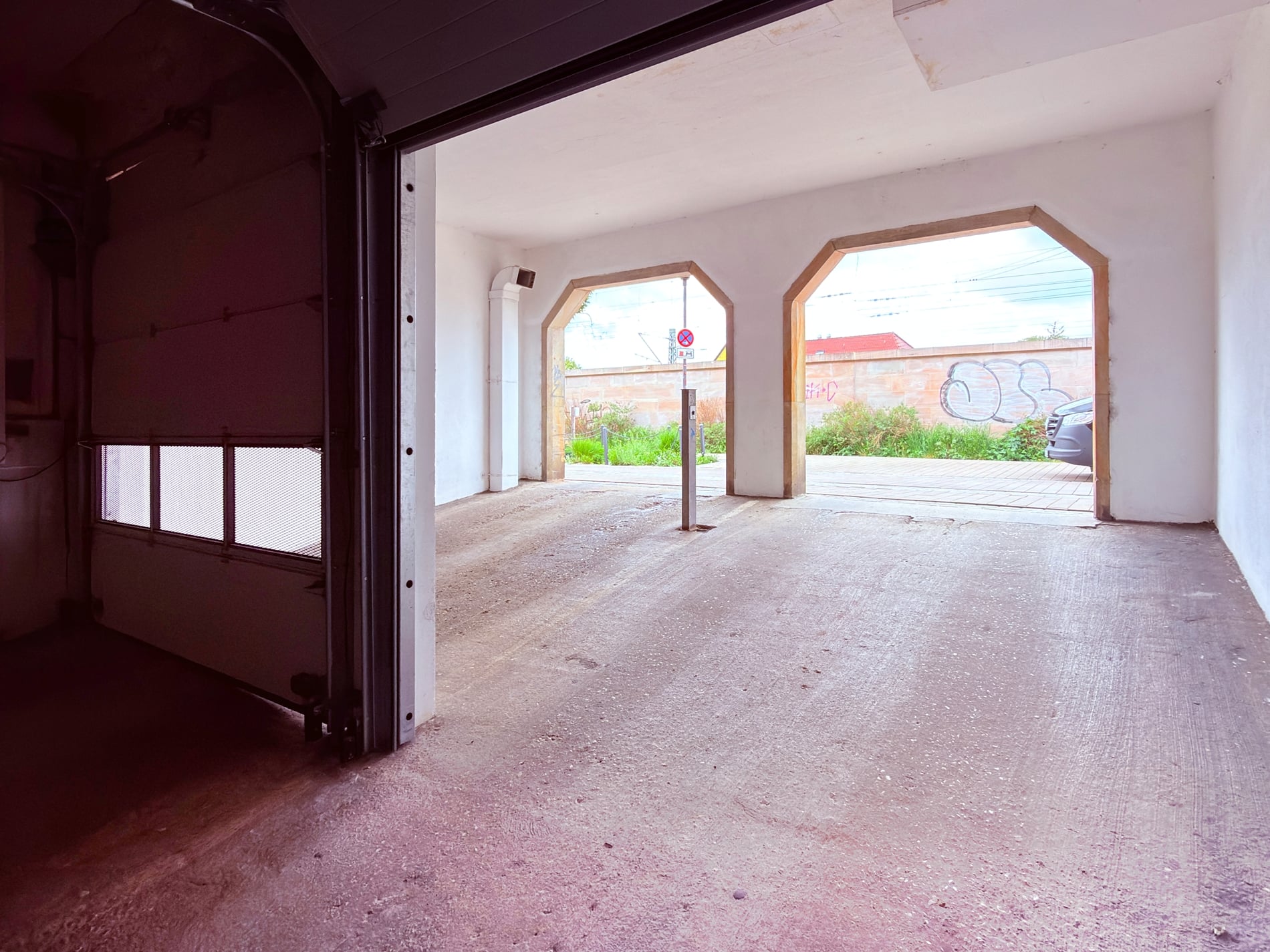 Bezugsfreie, vollständig renovierte Stadtwohnung mit Balkon, Tiefgarage und historischem Altstadtflair
