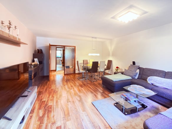 Kapitalanlage mit Perspektive: EG-Wohnung mit Südterrasse und TG-Stellplatz