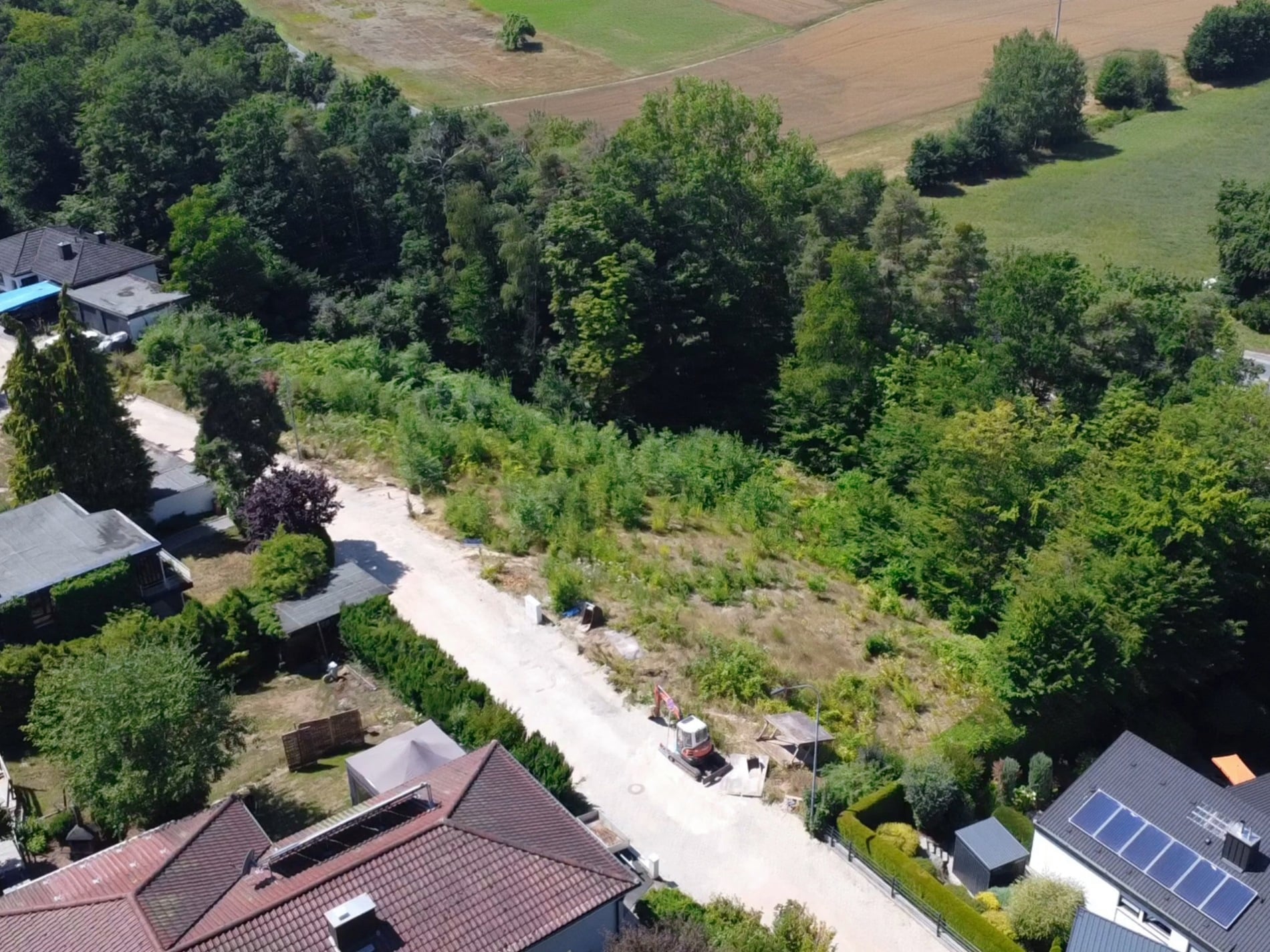 3 erschlossene Baugrundstücke mit Fernblick, Hanglage und Bauvorbescheid für Mehrfamilienhäuser