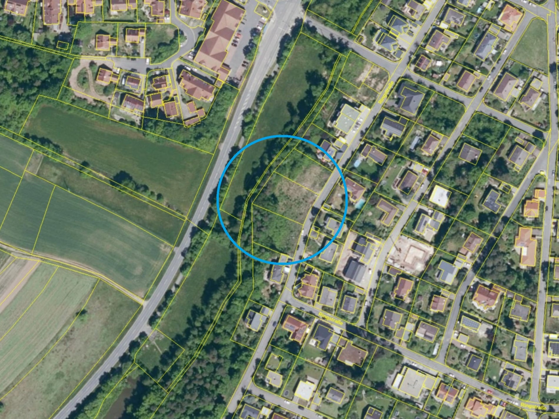 3 erschlossene Baugrundstücke mit Fernblick, Hanglage und Bauvorbescheid für Mehrfamilienhäuser