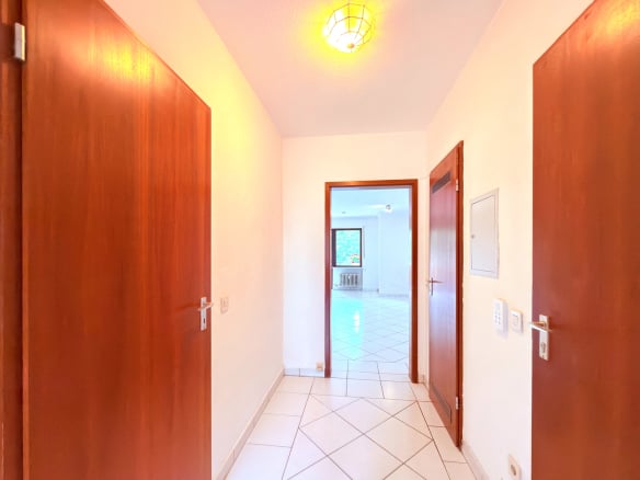 Helle 2-Zimmer-Wohnung mit Westbalkon zwischen Innenstadt und Burgberg
