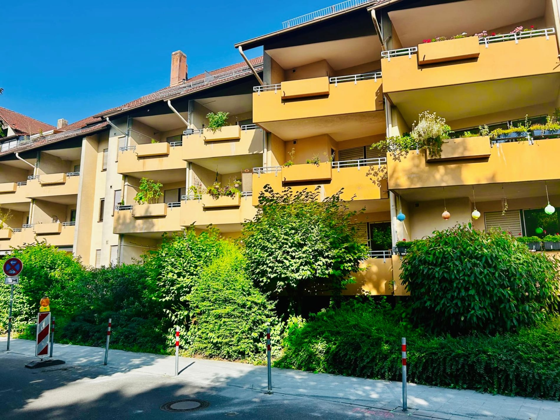 Helle 2-Zimmer-Wohnung mit Westbalkon zwischen Innenstadt und Burgberg