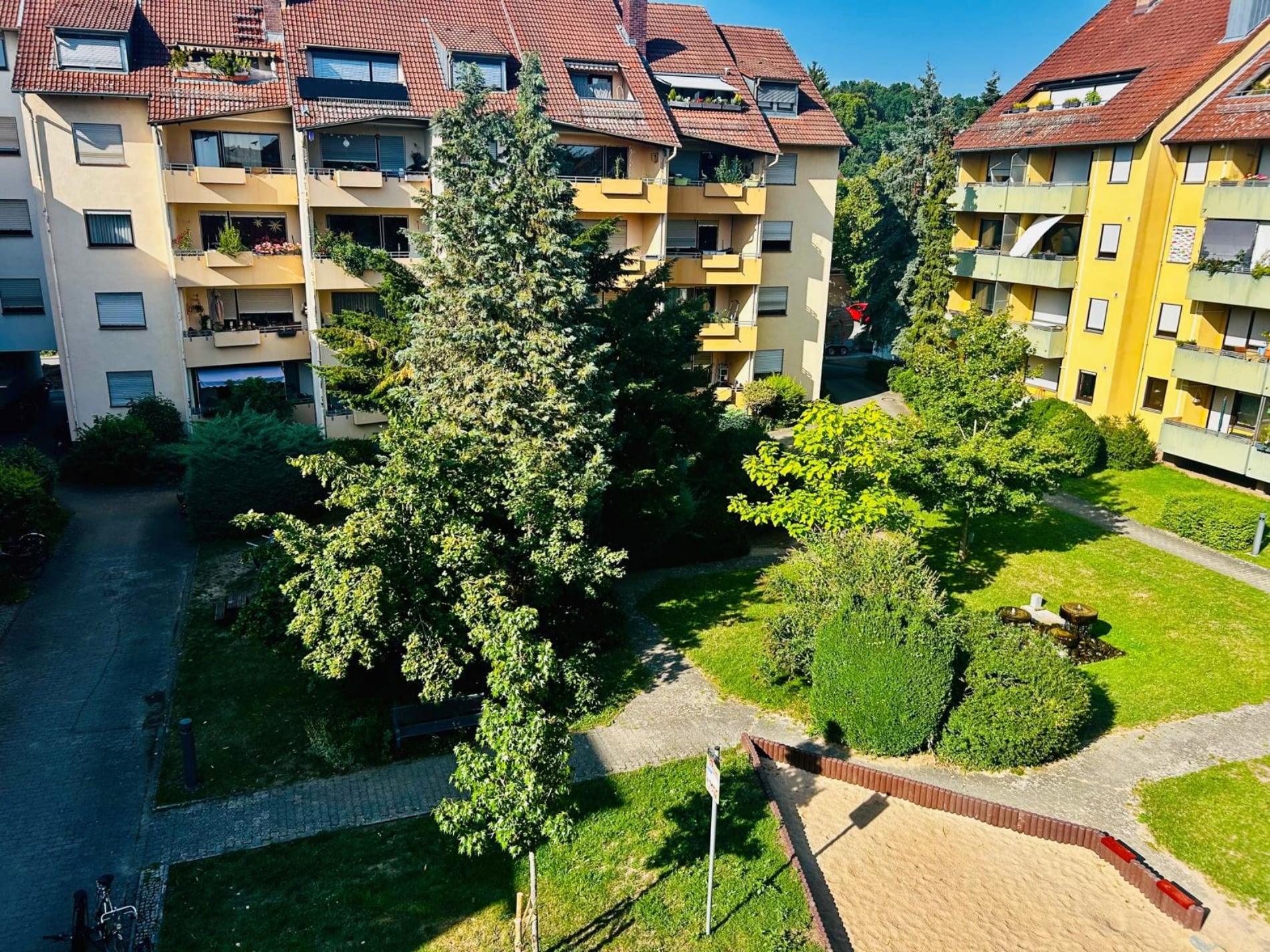 Helle 2-Zimmer-Wohnung mit Westbalkon zwischen Innenstadt und Burgberg