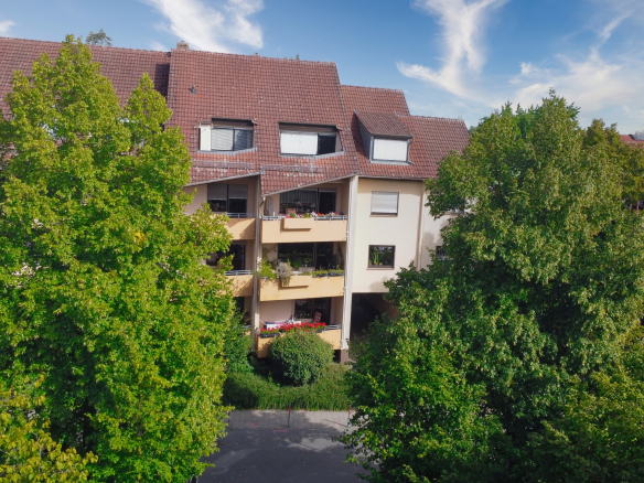 Helle 2-Zimmer-Wohnung mit Westbalkon zwischen Innenstadt und Burgberg