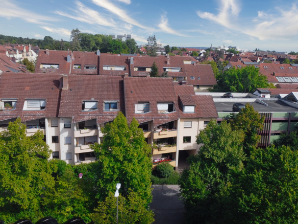 Helle 2-Zimmer-Wohnung mit Westbalkon zwischen Innenstadt und Burgberg